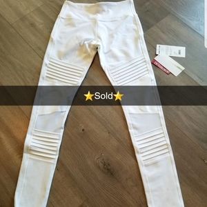 Mondetta white leggings